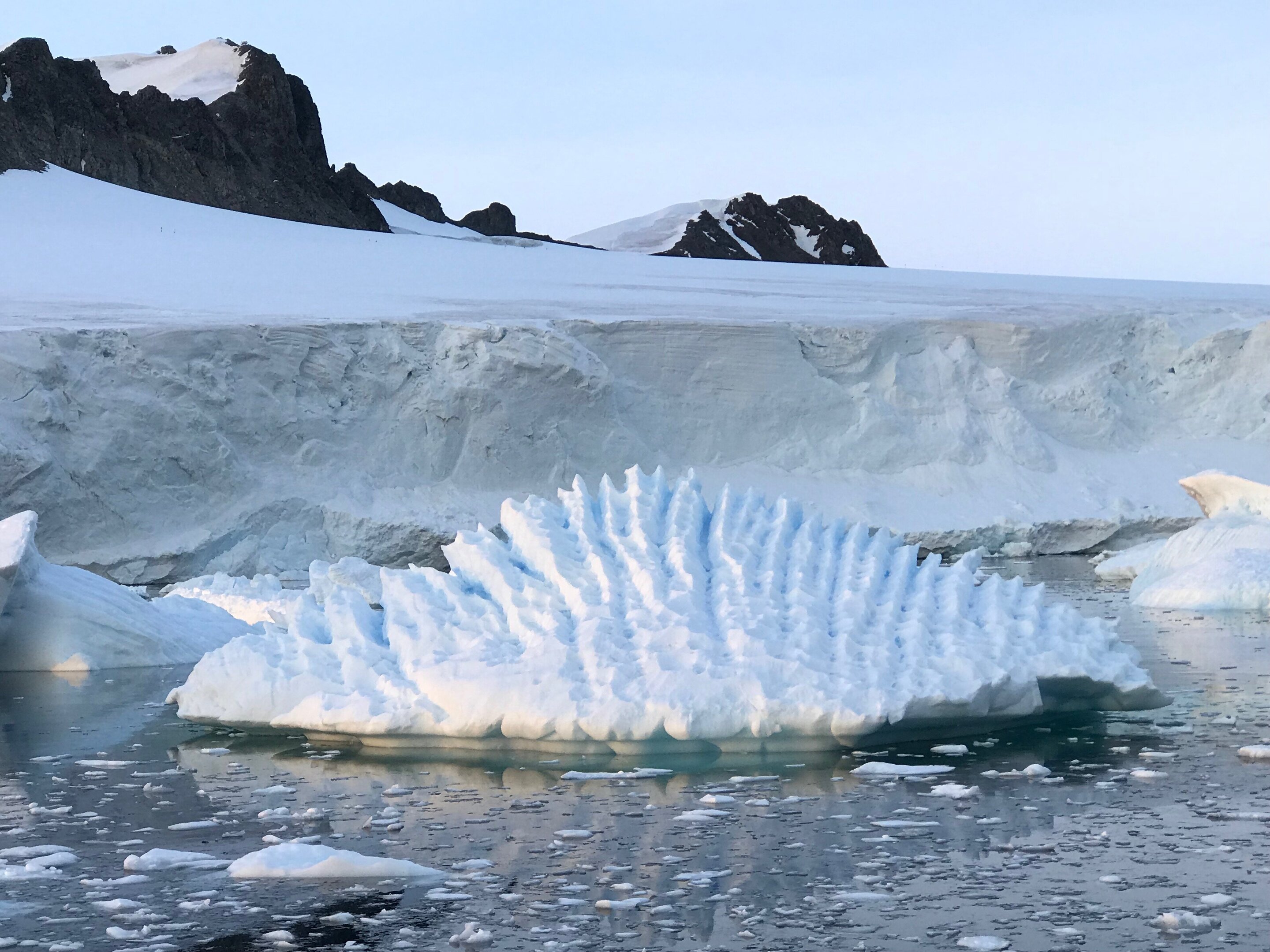 Айсберг в заливе Маргариты, Антарктический полуостров